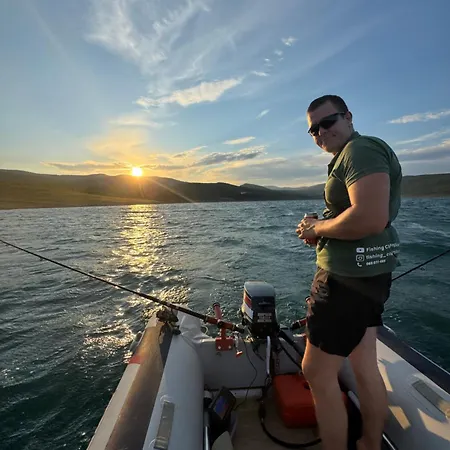 Kamp Bilecko Jezero Ribolov Trebinje